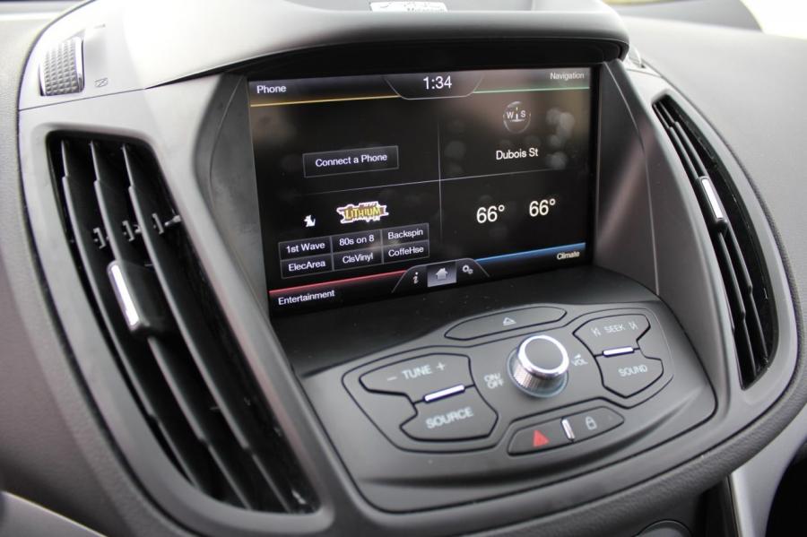  Ford Escape 2013 года  (фото 20 из 222)